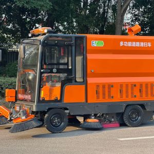 大型全封闭驾驶式扫地车 2500mm 可调清扫宽度市政道路多功能清扫车